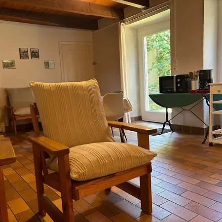 Charmante Maison De Village Avec Cour Fermee, Proche Gorges Et Sites Medievaux, Ideale Pour Decouvrir 3 Departements - Fr-1-582-14 *